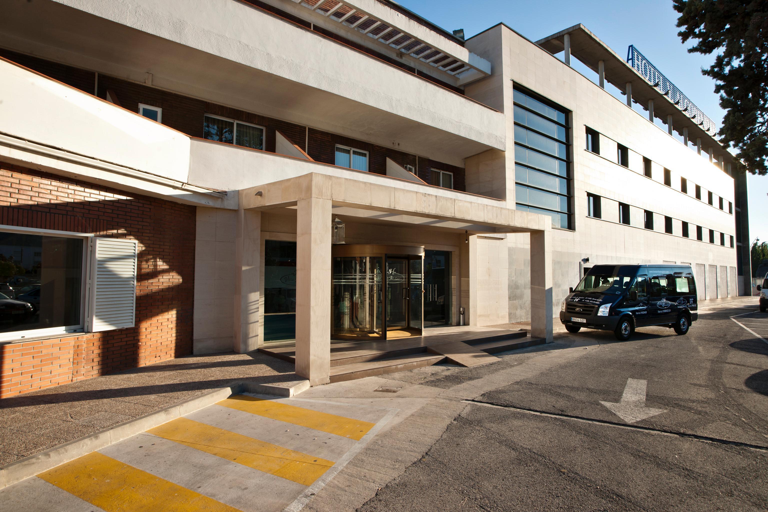 Uve Alcobendas Luaran gambar